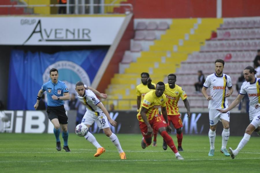 Spor Toto Süper Lig: Kayserispor: 0 - MKE Ankaragücü: 1 (Maç devam ediyor)