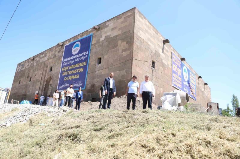 Köşk Medrese Canlı Günlerine Geri Dönecek
