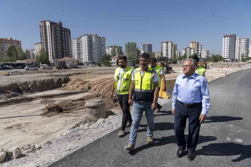 Başkan Büyükkılıç, Mustafa Şimşek Bulvarı’nı Malatya yoluna bağlayacak yolu inceledi
