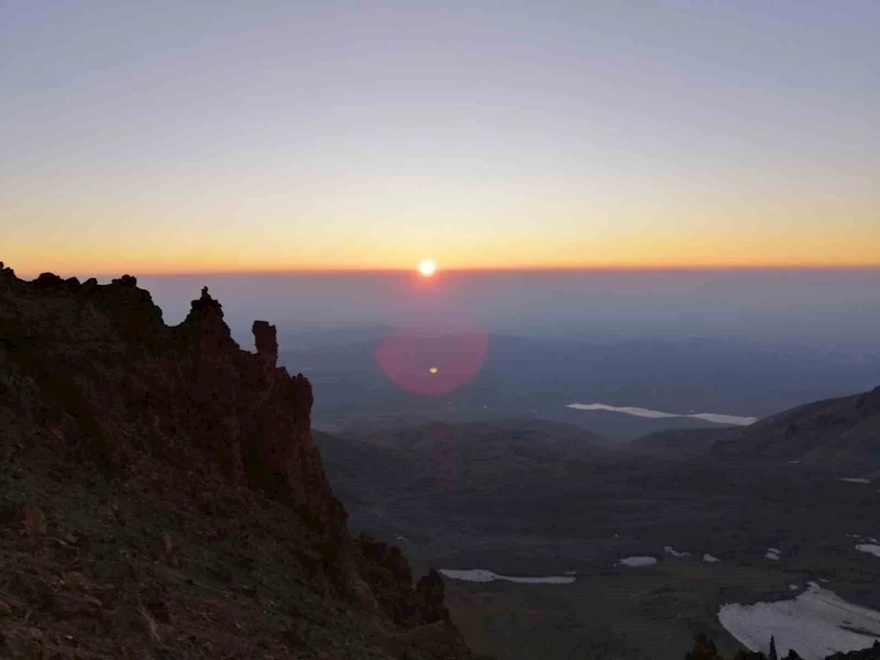 Dağcılar Erciyes’in Zirvesinde Buluşacak
