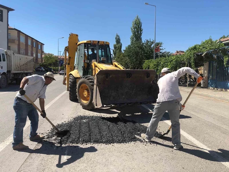 Bünyan’da bozuk yollar düzenleniyor
