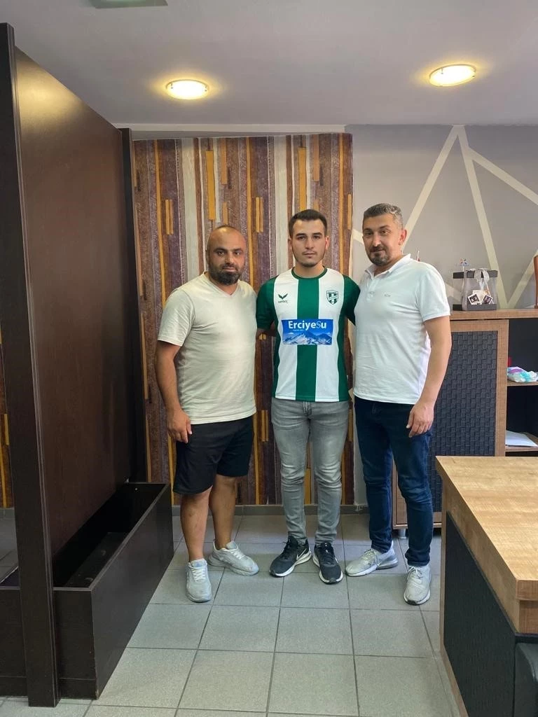 Emircan Yıldırım, Argıncıkspor’da
