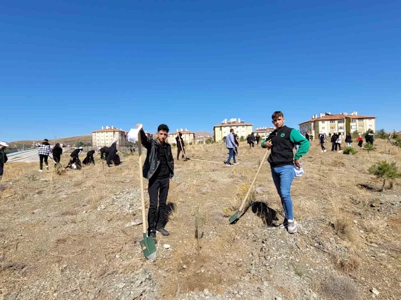 Kayseri Büyükşehir, Türkiye yüzyılı vizyonu ile kent ormanları oluşturuyor
