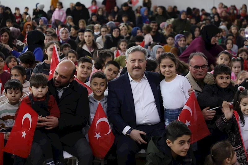 Başkan Palancıoğlu’ndan öğrencilere karne şenliği hediyesi
