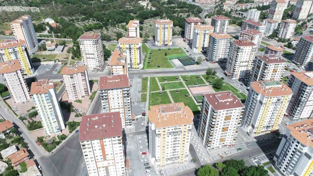 Melikgazi’de 66 blok 2 bin 517 dairenin yapım süreçleri devam ediyor