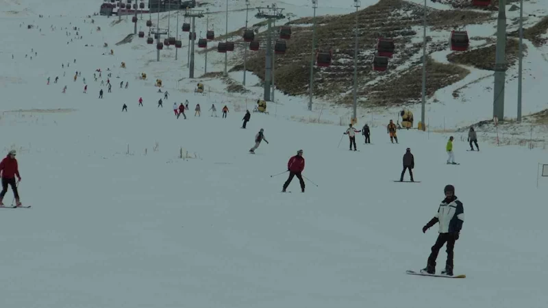 Erciyes’te pistler doluyor
