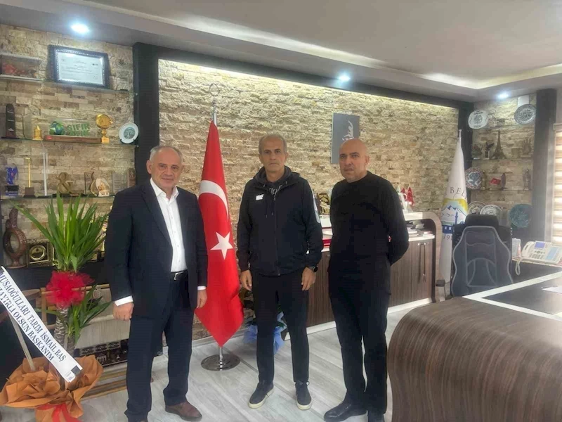 Yahyalıspor’da Hastoprakçılar istifa etti
