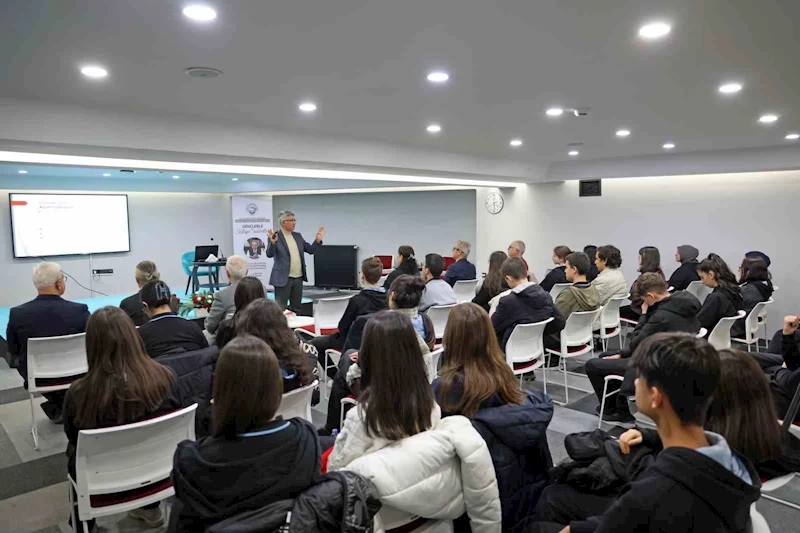 Talas’ın yazar okulu seminerlerinde bu hafta Ahmet Sıvacı konuk olacak
