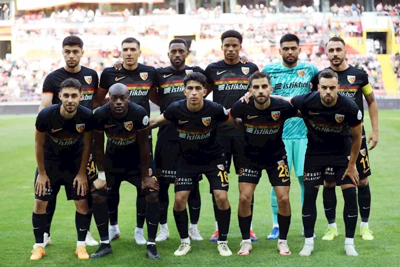 Kayserispor’da en fazla forma giyen Carole oldu
