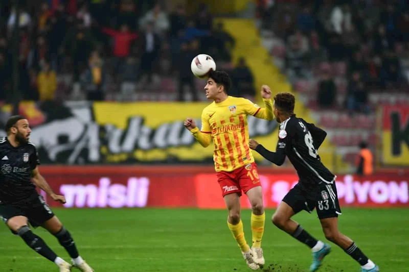 Trendyol Süper Lig: Kayserispor: 0 - Beşiktaş: 0 (Maç devam ediyor)
