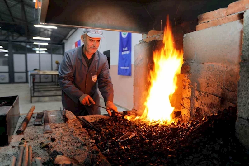 Şimdi TAREM’de ders zamanı
