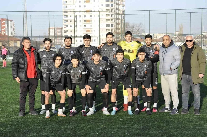 Kayseri Atletikspor, ligi namağlup bitirdi
