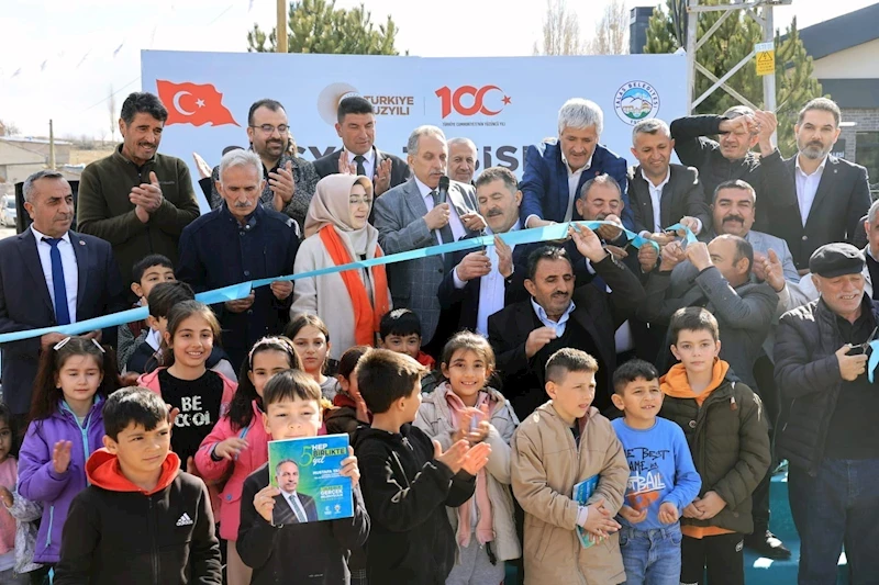 “Hizmet sınırı olmayan başkanımızla gurur duyuyoruz”
