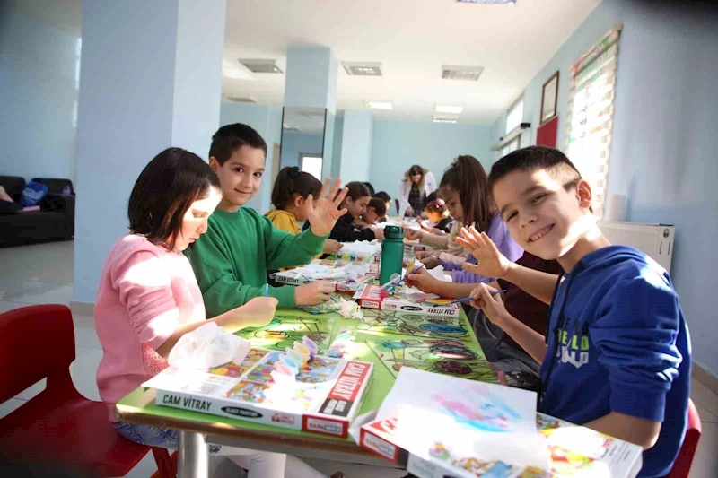 Melikgazi’nin eğlenceli atölyelerinde çocuklar hem eğlendi hem öğrendi
