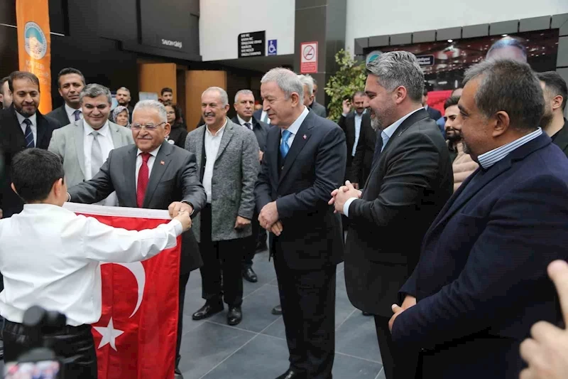 Büyükşehir KAYMEK’in gençleri, Çanakkale ruhunu anlattı
