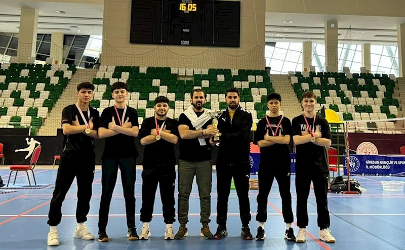 Kayseri Spor Lisesi Badminton Türkiye Şampiyonu oldu
