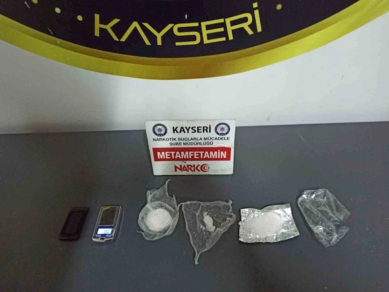 Kayseri’de uyuşturucu operasyonları: 13 tutuklama
