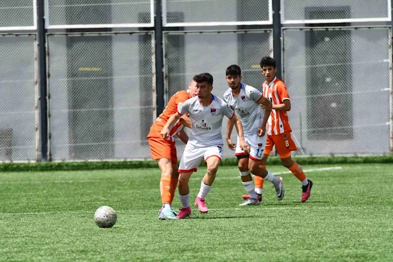 U18 Türkiye Şampiyonası: Niğde Belediyespor: 4 - Adana 1954 FK: 3
