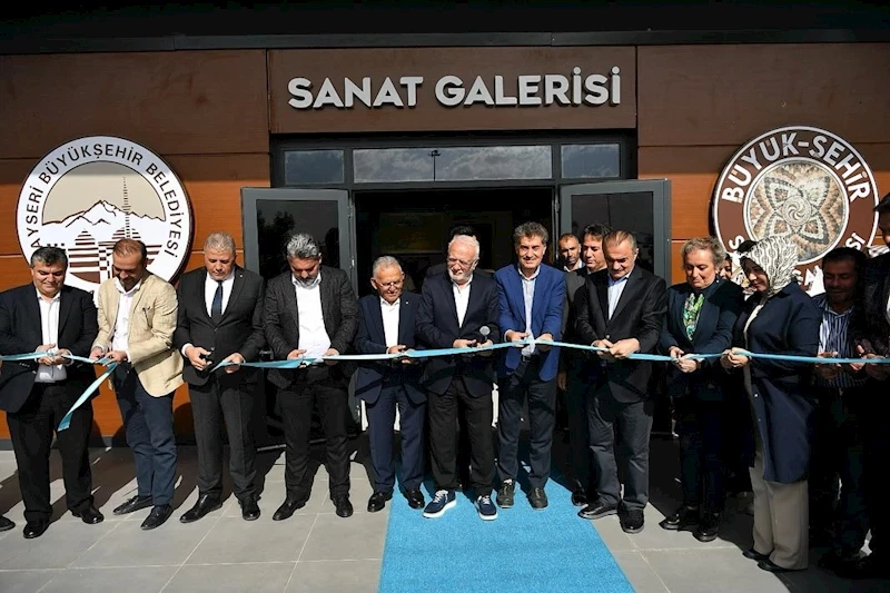 Büyük Sanat Galerisi açıldı
