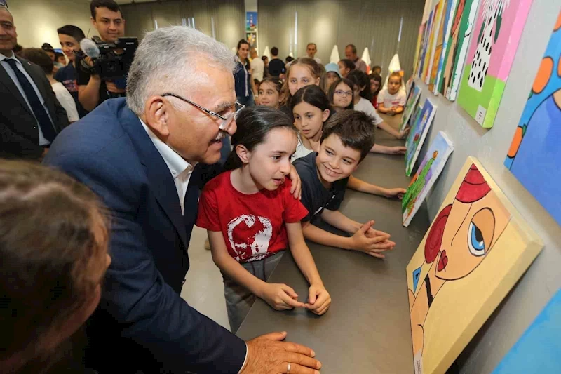 Başkan Büyükkılıç: “Sanat merkezi dolup taşıyor”
