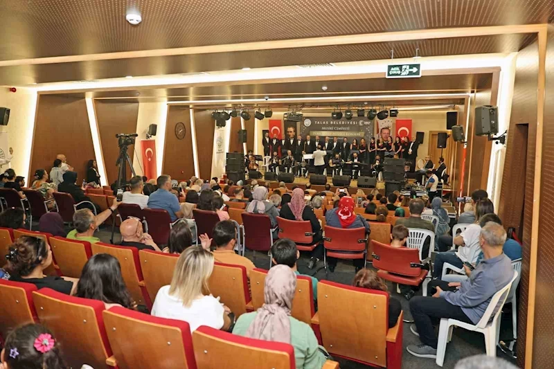 Talas Musiki Cemiyeti’nden kulakların pasını silen konser
