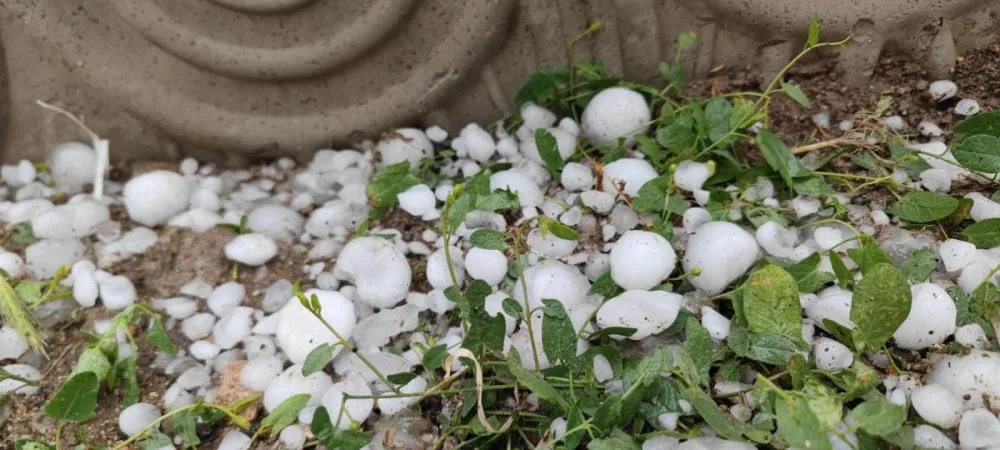 Kayseri’yi sağanak, dolu ve fırtına vurdu