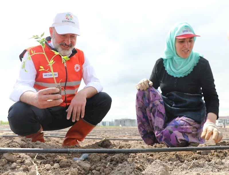 Başkan Çolakbayrakdar, “Kentin kalbinde tarım ile Türkiye için ilham verici bir model olduk”
