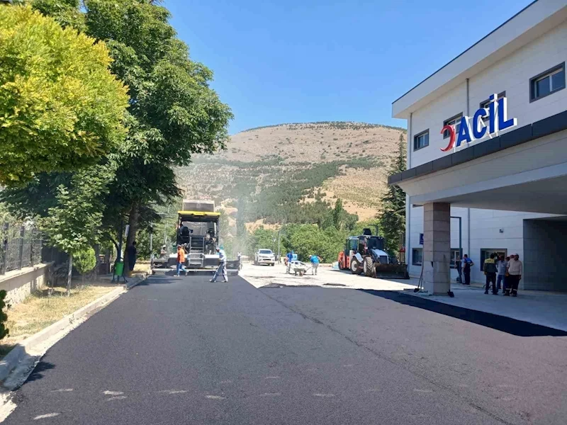 Yahyalı’da 3 bin 850 metrelik yol açıldı
