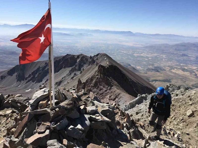 Erciyes’te zirve heyecanı başlıyor
