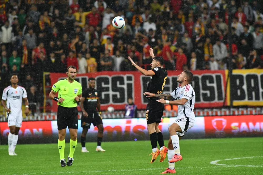 Trendyol Süper Lig: Kayserispor: 0 - Beşiktaş: 0 (İlk yarı)