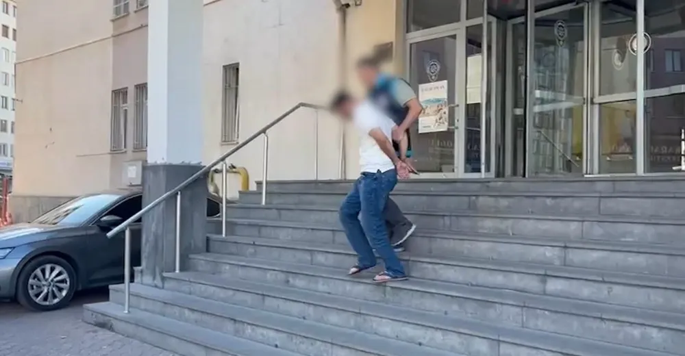 Kayseri’de sahte altın dolandırıcıları 3 sarrafı daha dolandırmış