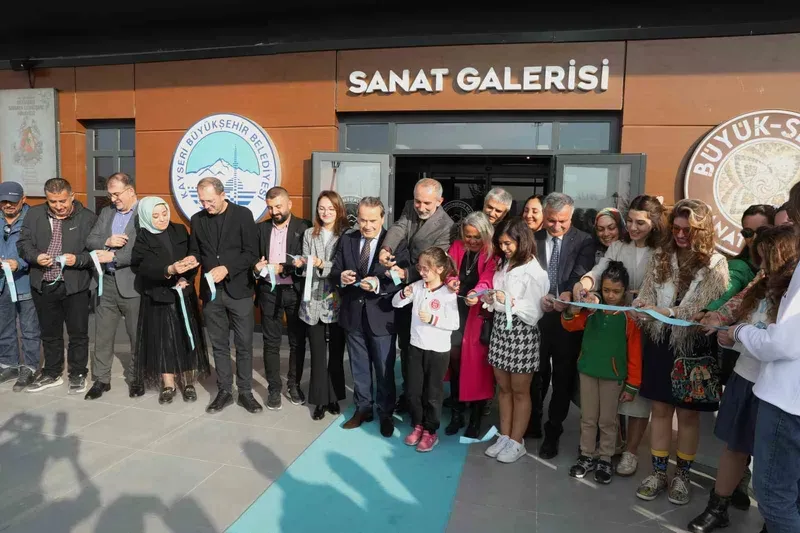 Büyükşehir Sanat Galerisi, Ahşap Geri Dönüşüm Sergisi ile sanatseverleri bekliyor
