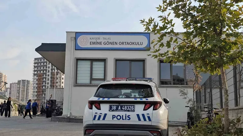 Okuldaki sucuk festivali kabusa döndü
