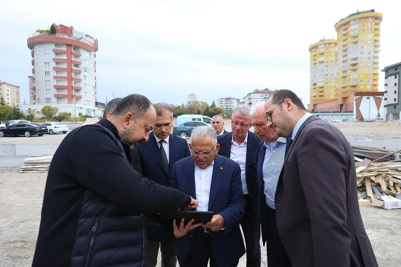 Gökkent mahallesindeki okul inşaatı incelendi
