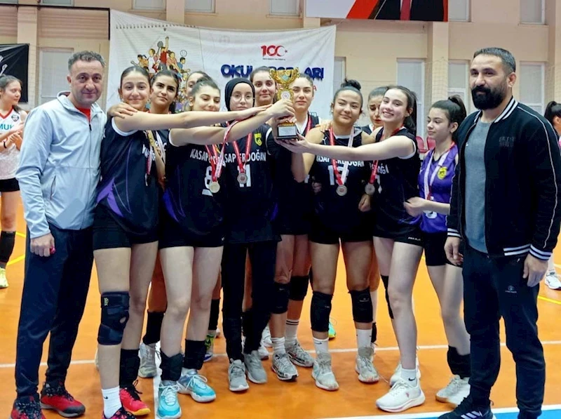 Kayseri Küçük Kızlar Voleybol Ligi’nde kupalar sahibini buldu
