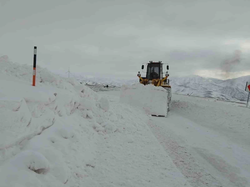 Kayseri’de 107 yol ulaşıma açıldı
