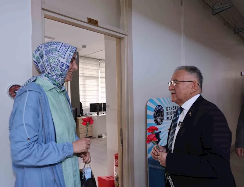 Başkan Büyükkılıç’tan Dünya Kadınlar Günü’ne ‘karanfilli’ kutlama

