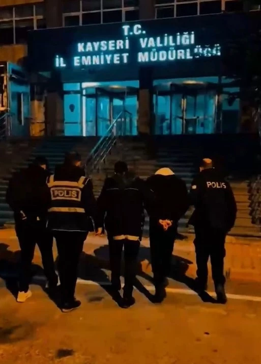 Narko - Asayiş uygulamasında aranan 119 şahıs yakalandı

