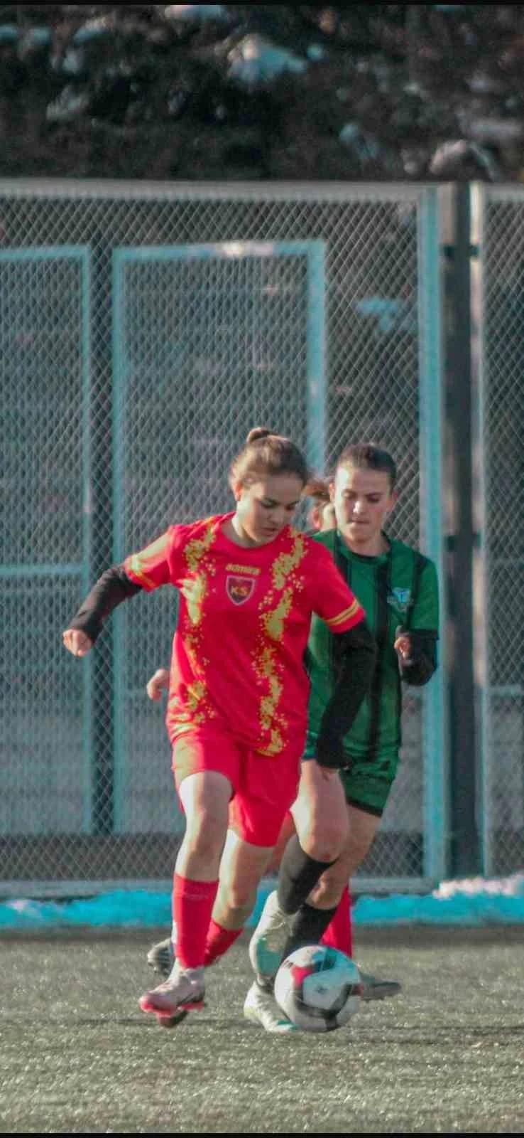 Ayşegül Aydın’a milli davet
