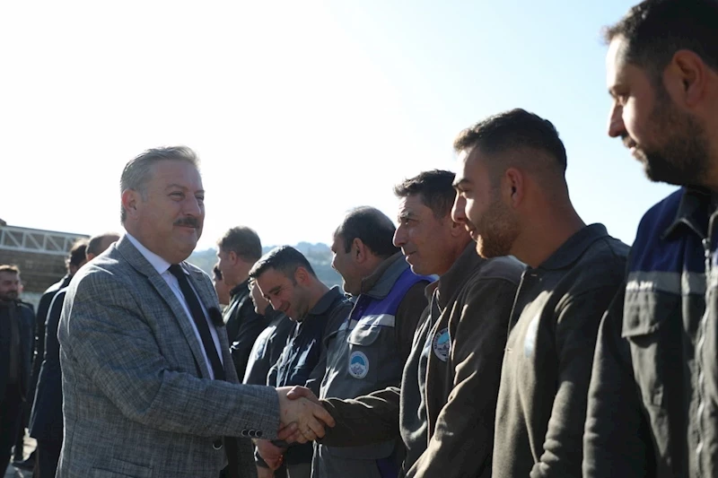 Başkan Palancıoğlu, mesai arkadaşları ile bayramlaştı
