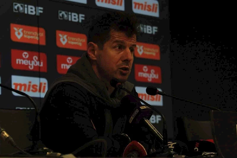 Emre Belözoğlu: 
