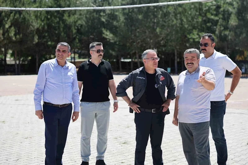Başkan Özdoğan’dan eğitime kesintisiz destek
