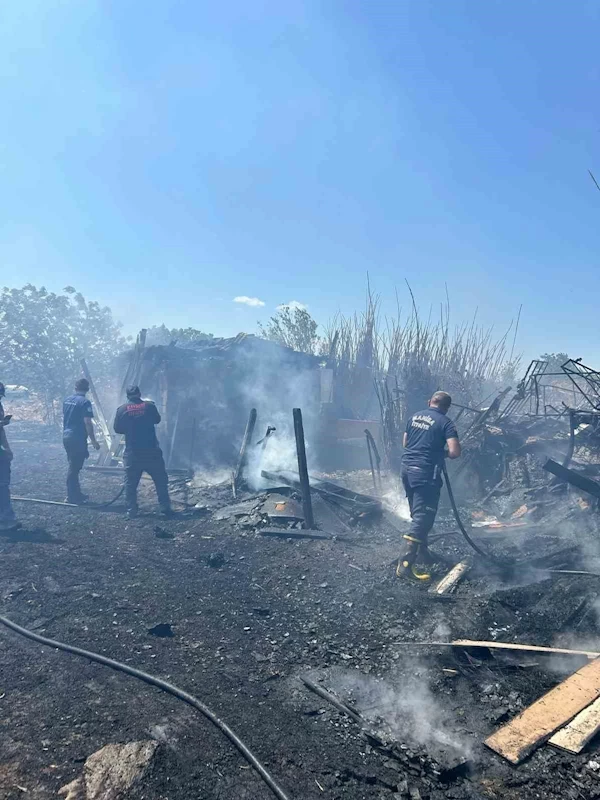 Kayseri itfaiyesi Manisa’daki yangını söndürme çalışmasına katıldı
