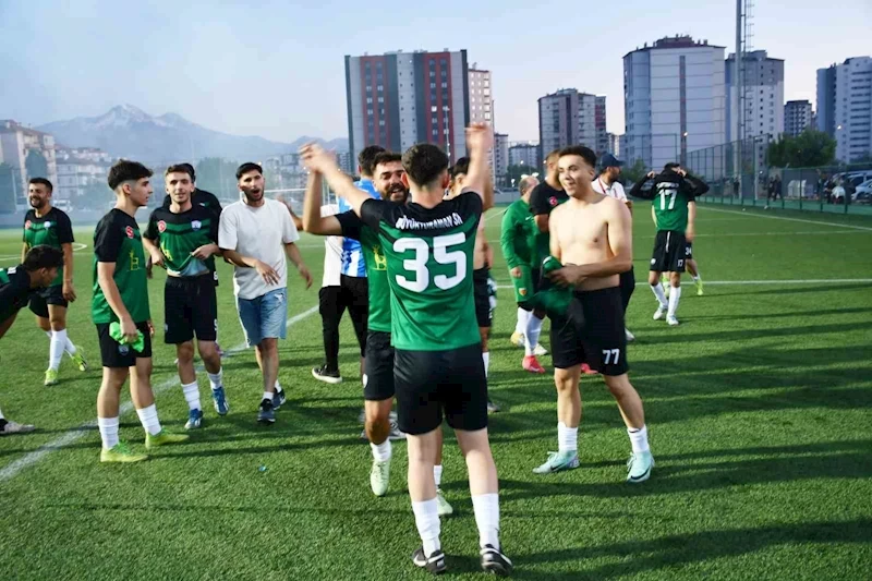 Büyük Toramanspor; 1. Amatör Küme’ye yükseldi
