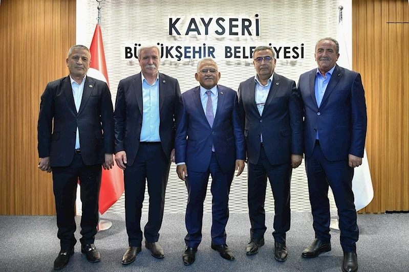 Başkan Büyükkılıç’tan 5 ilçe belediye başkanı ile ‘yatırım’ zirvesi
