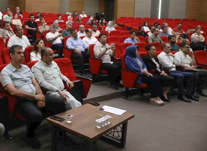 Melikgazi personeline protokol eğitimi

