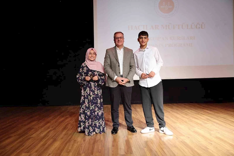 Başkan Özdoğan; Kuran Kursu öğrencilerinin heyecanına ortak oldu
