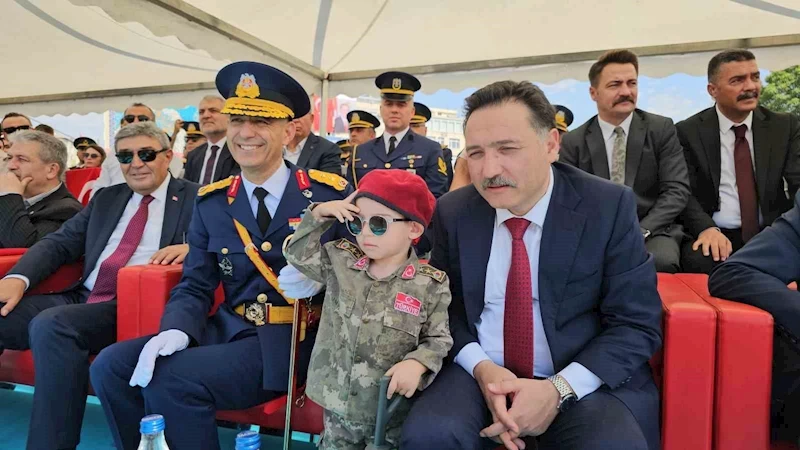 Kayseri’de Zafer Bayramı coşkusu
