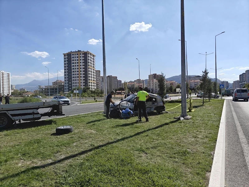 Kayseri’de otomobiller çarpıştı: 2 ölü, 2 yaralı
