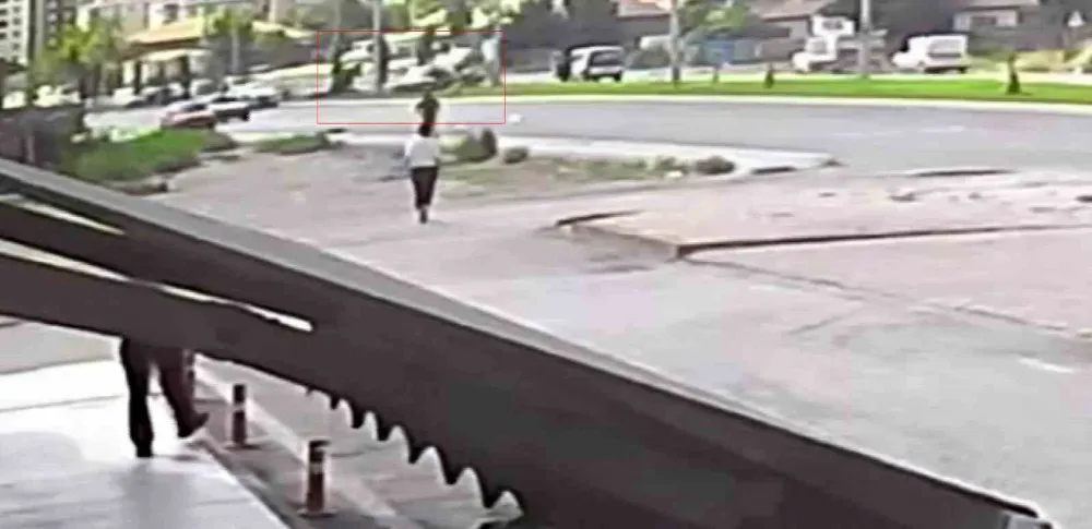 Kayseri’de 3 kişinin hayatını kaybettiği kaza güvenlik kamerasına yansıdı